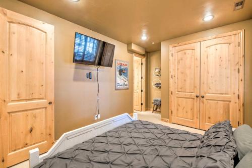 Lavish Jeremy Ranch Retreat - 6 Mi to the Canyons! Lavish Jeremy Ranch Retreat - 6 Mi to the Canyons!