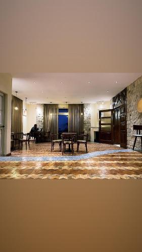 Social House 5