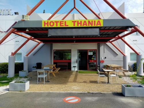 HOTEL THANIA