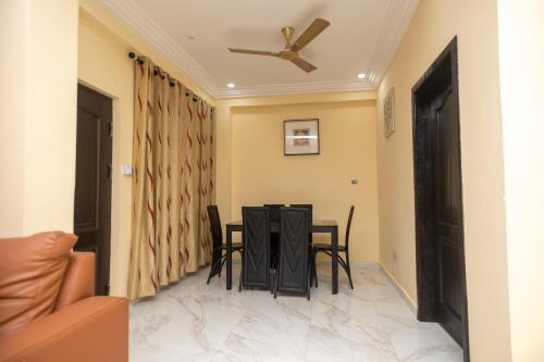 Spacious & Outstanding 3-Bed Furnished Apartment