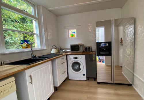 Ingledene a Spacious Family House in Redhill