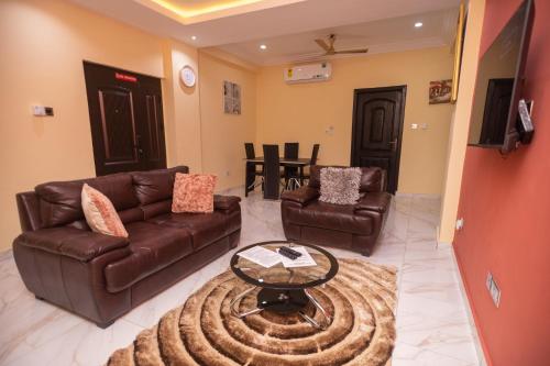 Stunning 2-Bedroom Furnished Apartment in Accra