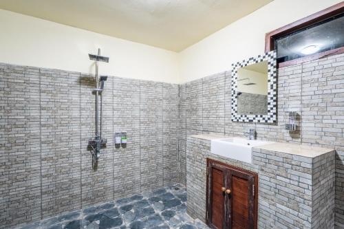 Standard Room 1 image 9