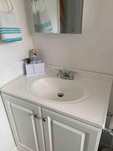 cheerful 1-bedroom 1bath at Fort Lauderdale FL