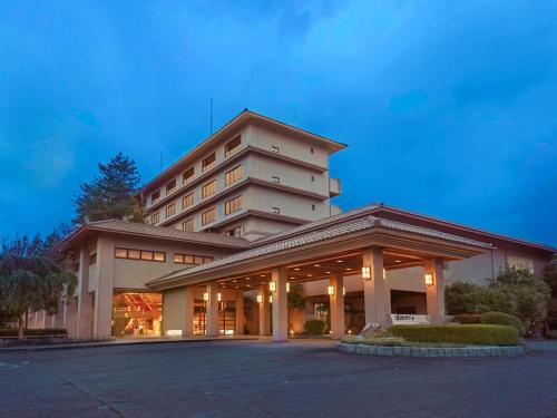 Yukai Resort Premium Seiunkaku - Accommodation - Awara