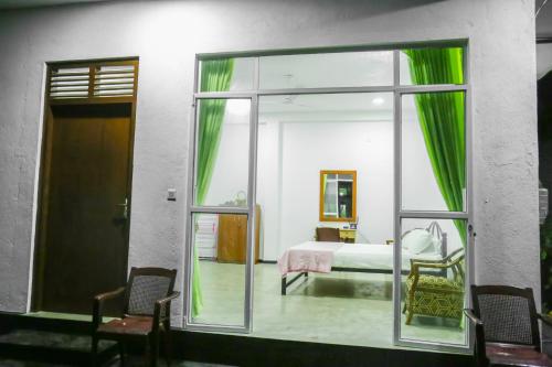 Deluxe Double Room image 4