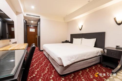 Superior King Room room in Wow Happy Daan