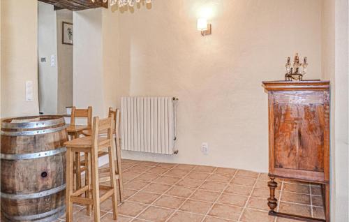 3 Bedroom Lovely Home In St, Priest La Fougeres