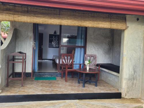 Superior Family Room image 3
