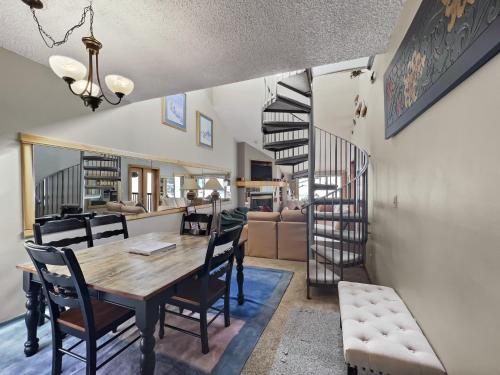 FP310 Foxpine Inn Condo in Copper Mountain, USA