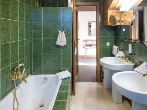 Bathroom, Centrally Located Apartment in Bad Kleinkirchheim in Bad Kleinkirchheim