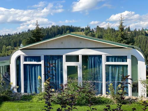Space Place, Yablunytsya