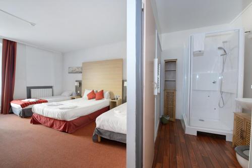 HOTEL DES VOYAGEURS Room Type - Quadruple Room