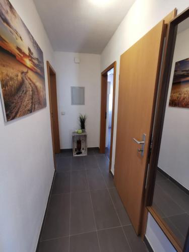 2,5 Zimmer Wohnung Hennef Nähe Siebengebirge (2,5 Zimmer Wohnung Hennef Nahe Siebengebirge) in เฮนเนฟ