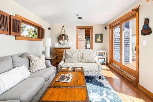 East Greenwich Waterfront Home-Walk to Town Shops - image 20