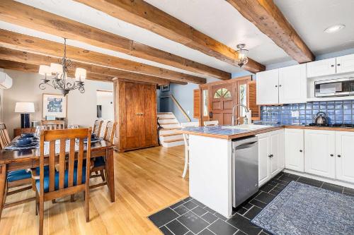 East Greenwich Waterfront Home-Walk to Town Shops - image 26