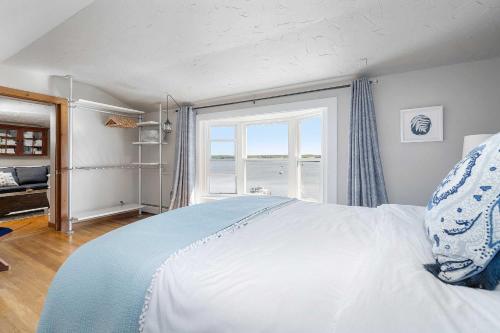 East Greenwich Waterfront Home-Walk to Town Shops - image 35