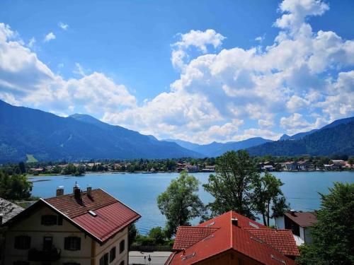 See- und Bergblick in Bestlage am Tegernsee - Apartment