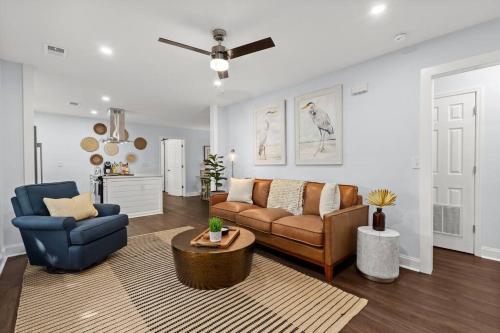 Spacious Indigo BoHo bungalow in N. CHS