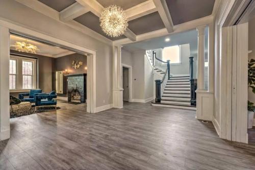 Huge Open Spaced- 3 bedroom Getaway!