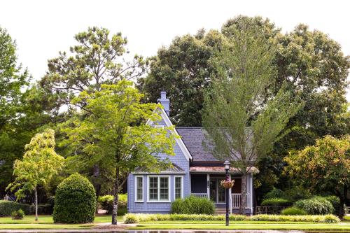 One-Bedroom Cottage