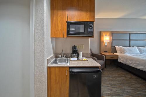 Wingate by Wyndham Houston Bush Intercontinental Airport