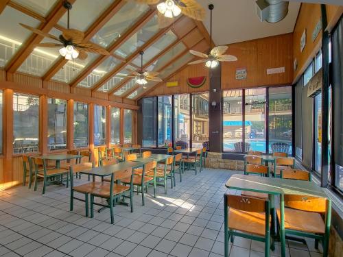 Sidney James Mountain Lodge - image 13