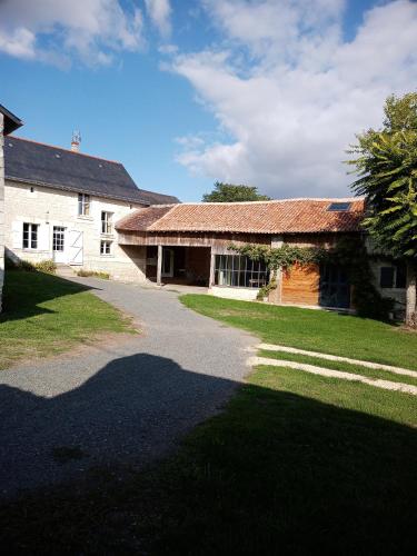 Maison de 3 chambres avec jardin clos et wifi a Assay