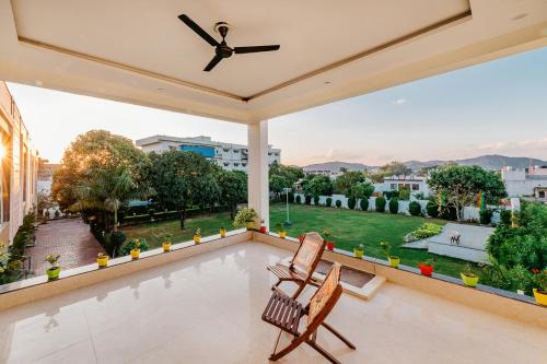 King Suite room in Hotel Aditya Palace