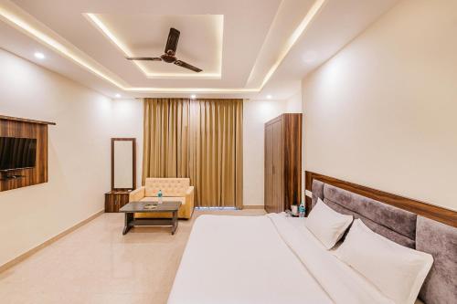 King Suite image 3