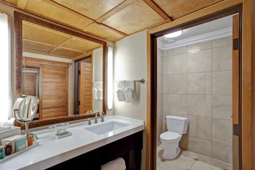 Partial Ocean View Junior Suite King image 3