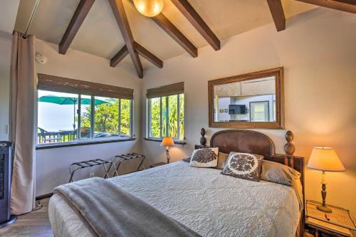 Peaceful Milolii Cottage with Ocean and Sunset Views!