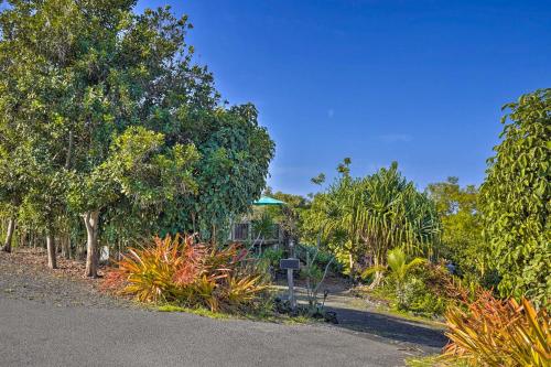 Peaceful Milolii Cottage with Ocean and Sunset Views!