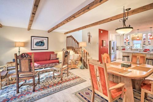 Large Santa Fe Townhouse with Private Patio! in Santa Fe, USA