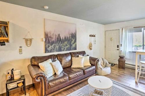 First-Floor Hunter Condo < 1 Mi to Slopes! in Хантер