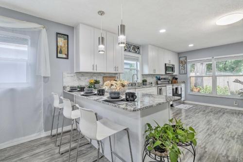 Chic Orlando Family Getaway with Fenced Yard! in Orlando West