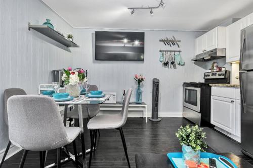 2BR Apartment w Netflix & Rooftop Terrace access