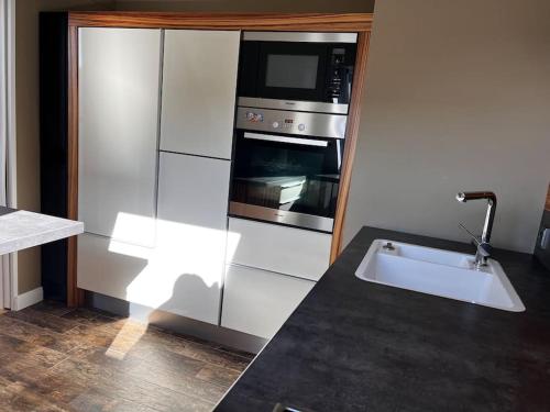 Schöne Wohnung mitten im Zentrum (Schone Wohnung mitten im Zentrum) in บาด ลิพพ์สปริงจ์