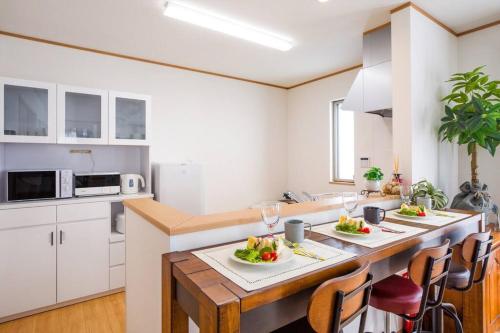 LAULEA　 Large  4 bedrooms! Spacious parking! in Kin
