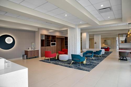 Lobby, Holiday Inn & Suites Chicago-Downtown by IHG in West Loop