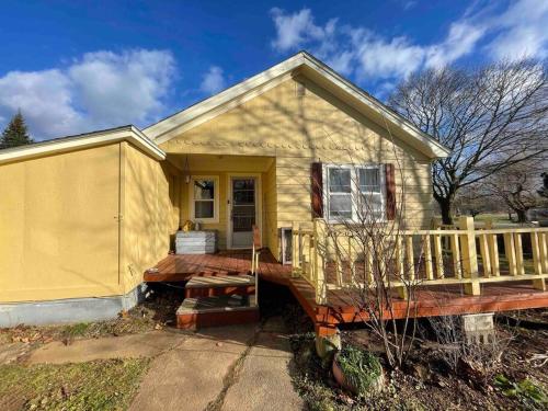 Little Yellow House In The Heart Of The Valley