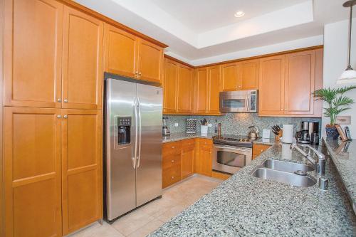 Fairways at Mauna Lani by South Kohala Management - image 6