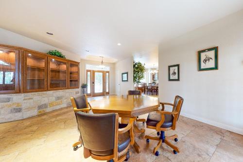 Vista Ridge Hideaway in Canyon Lake, USA