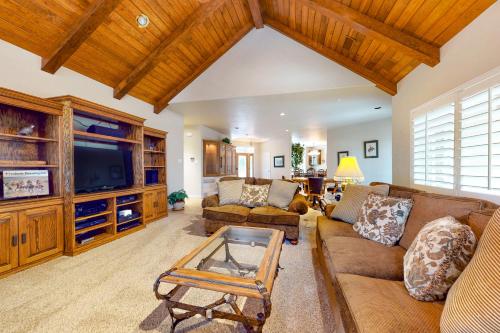 Vista Ridge Hideaway in Canyon Lake, USA