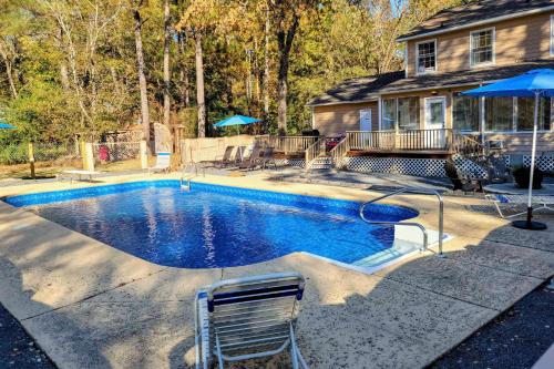 Lakefront Macon Home with Pool, Dock and Fire Pit!