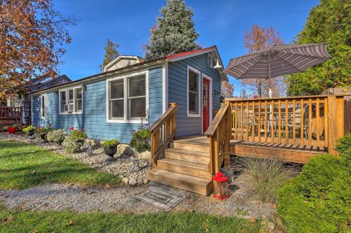 Walk to Lake George! Bolton Landing Cottage