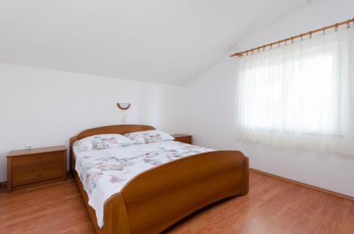 Two-Bedroom Apartment image 6