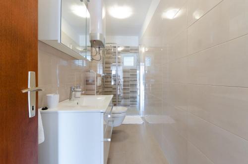 One-Bedroom apartment Standard image 5