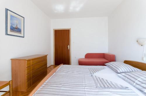 One-Bedroom apartment Standard image 3