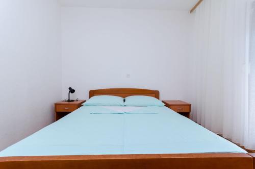 Two-Bedroom Apartment with Balcony image 4